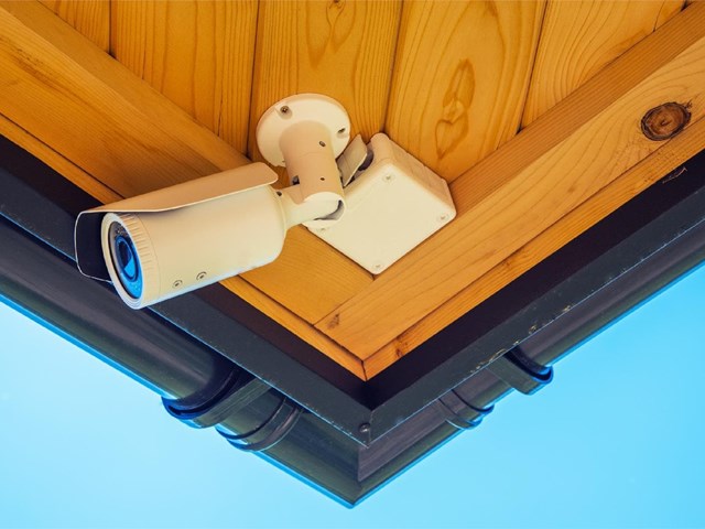 ¿Cómo se gestionan las grabaciones de las cámaras de seguridad de la vivienda?
