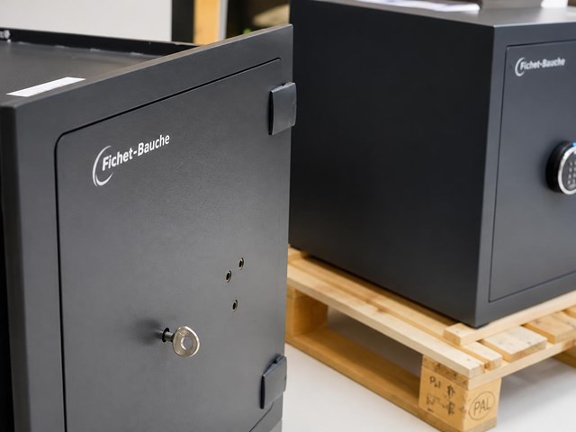 Instalación de cajas fuertes empotradas y sobrepuestas en A Coruña